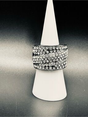 Crystal Pave Multi-Row Statement stretch Ring - Silver